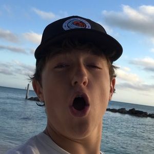 Meet your Posher, Ethan